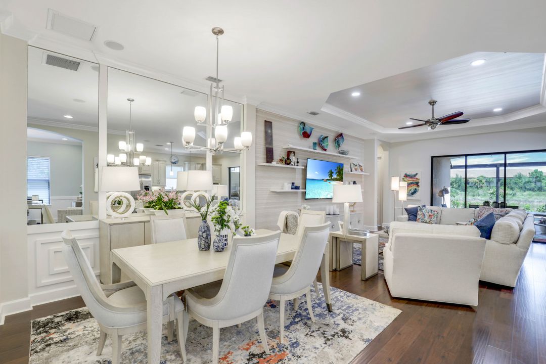 8701 Cavano St, Naples, FL 34119