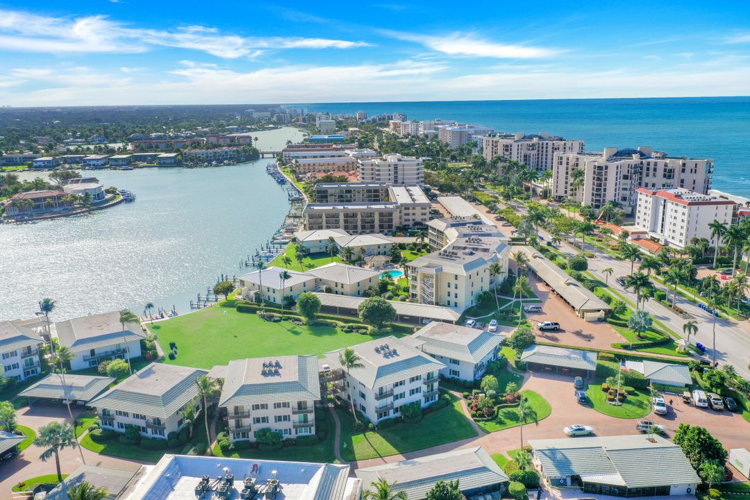 3400 Gulf Shore Blvd N #B-2, Naples, FL 34103