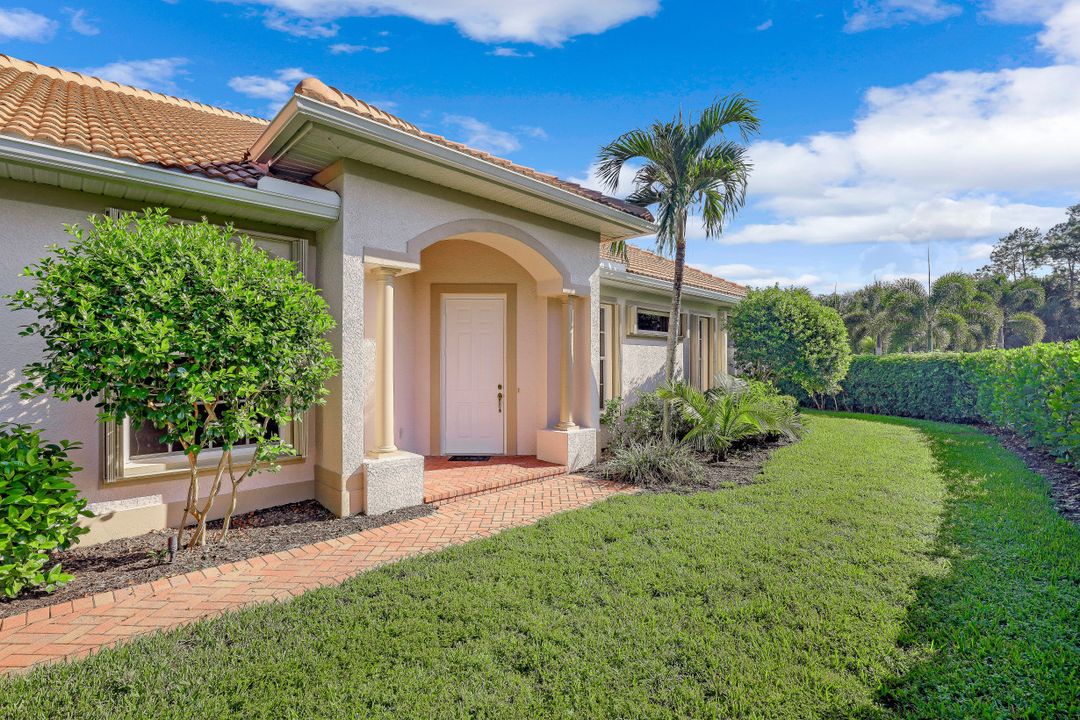 28559 F B Fowler Ct, Bonita Springs, FL 34135