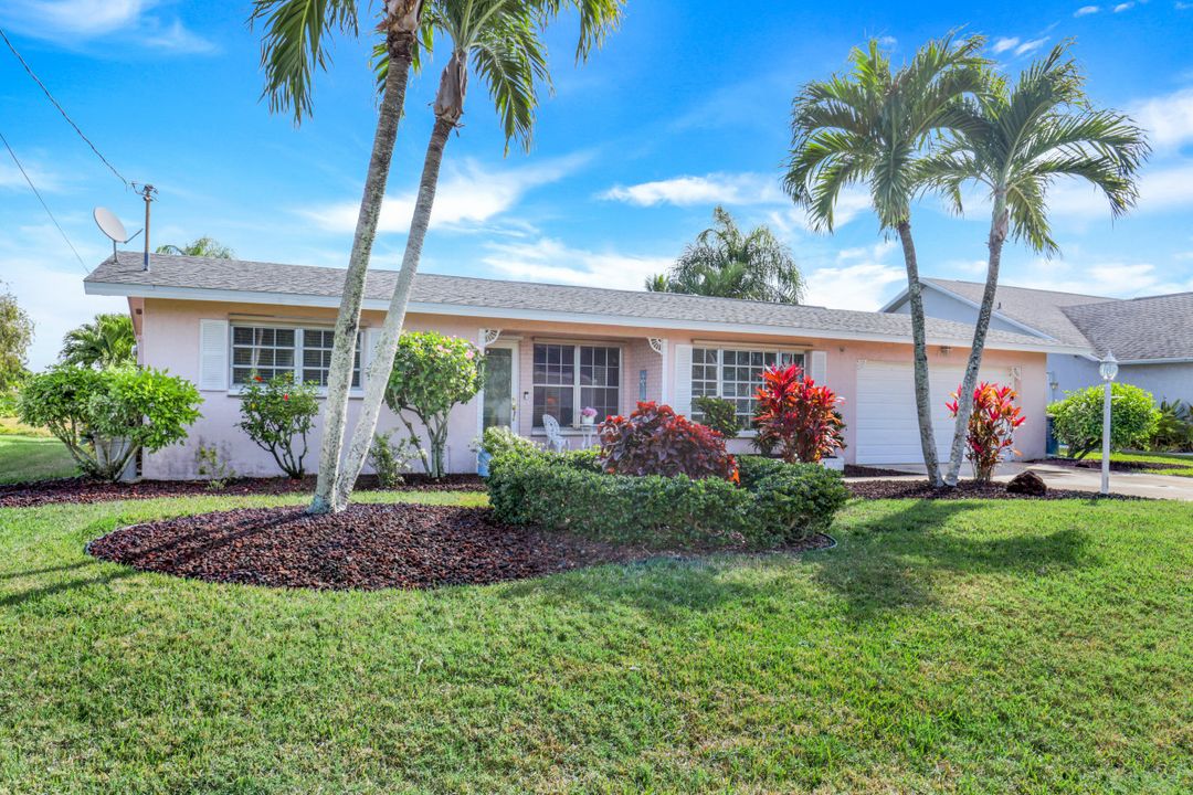 4933 SW 11th Ct, Cape Coral, FL 33914