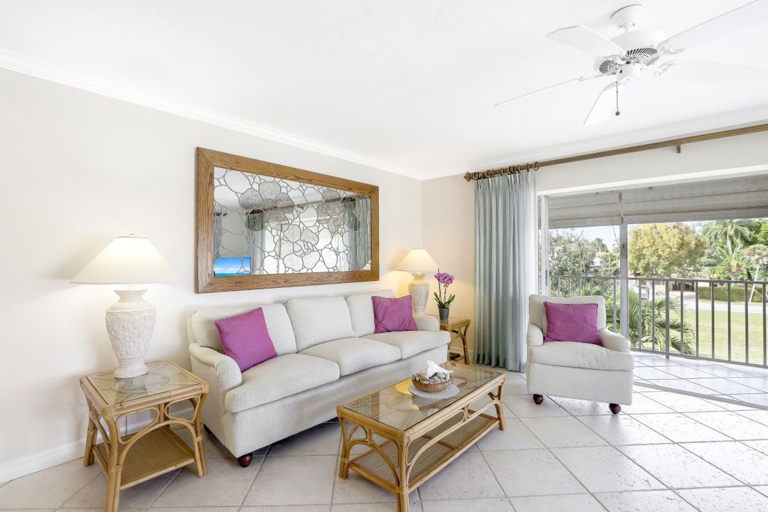 746 Broad Ave S, Naples, FL 34102
