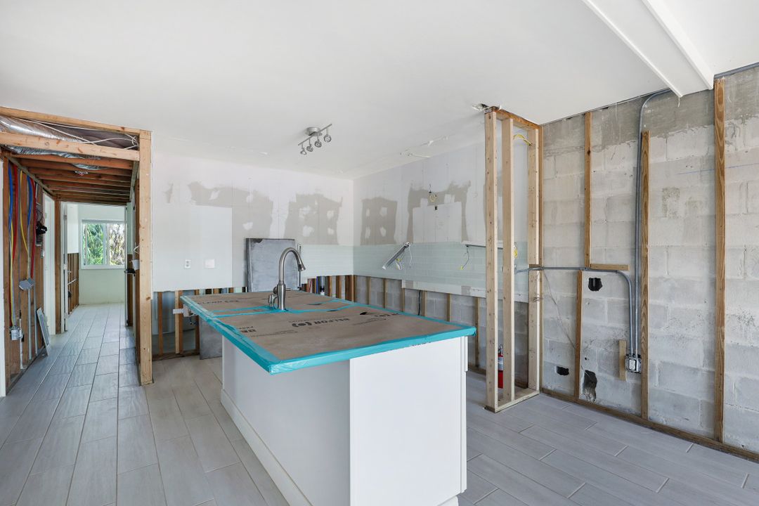 1341 Middle Gulf Dr #1A, Sanibel, FL 33957