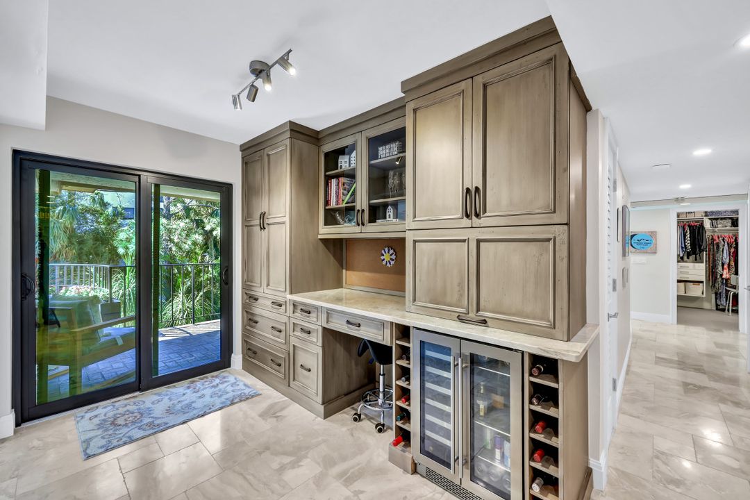 6710 Pelican Bay Blvd #435, Naples, FL 34108