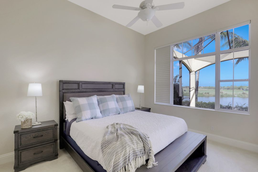 8560 Bellagio Dr, Naples, FL 34114