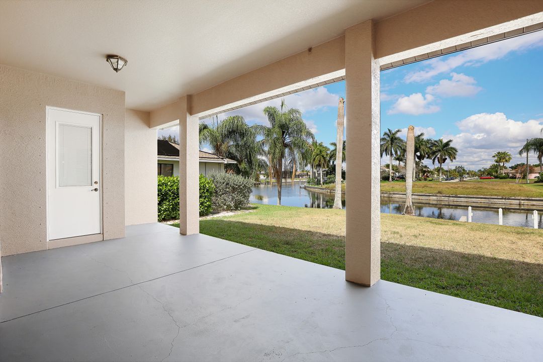 4323 SW 18th Pl, Cape Coral, FL 33914
