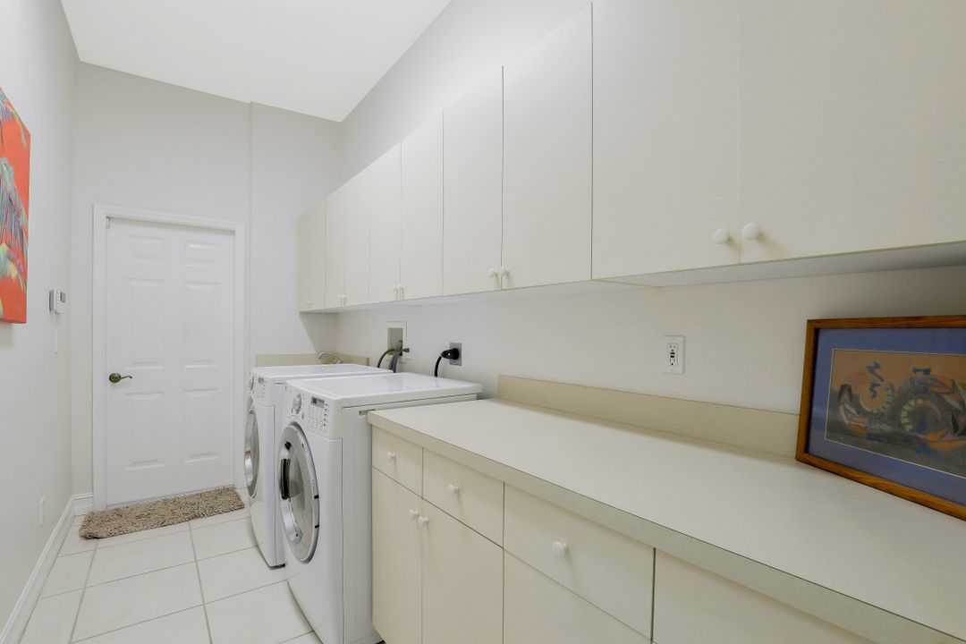 28416 Sombrero Dr, Bonita Springs, FL 34135