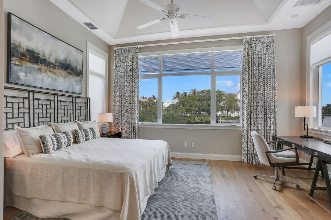 4268 Tarpon Ave, Bonita Springs, FL 34134