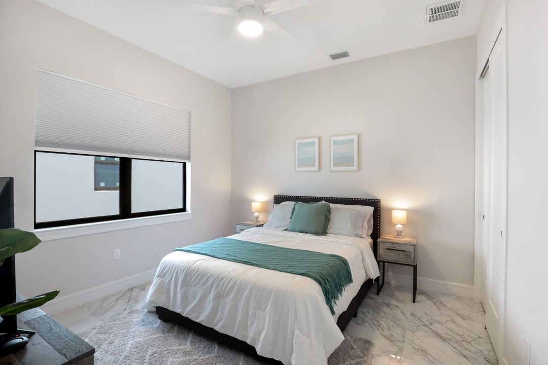 783 110th Ave N, Naples, FL 34108