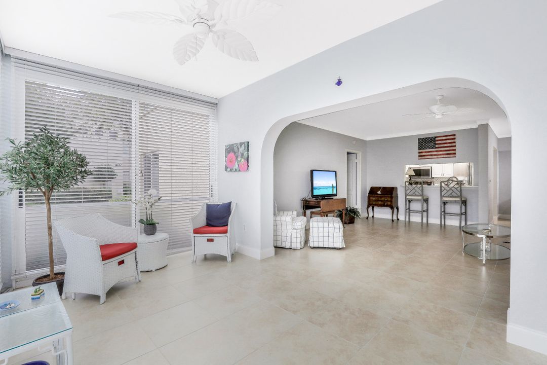 5801 Glencove Dr #503, Naples, FL 34108