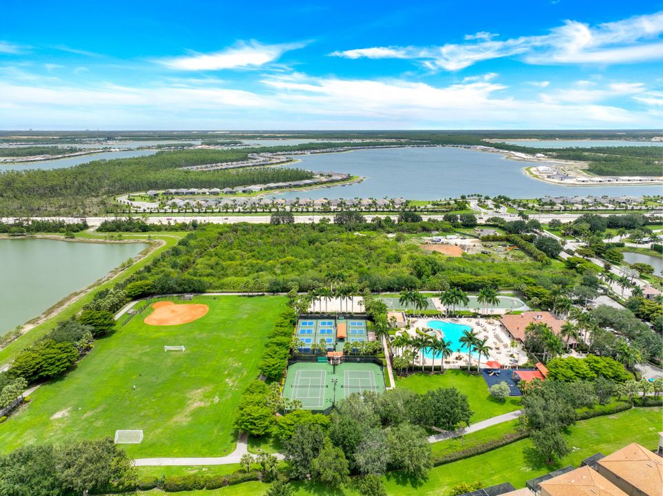 13826 Cleto Dr, Estero, FL 33928