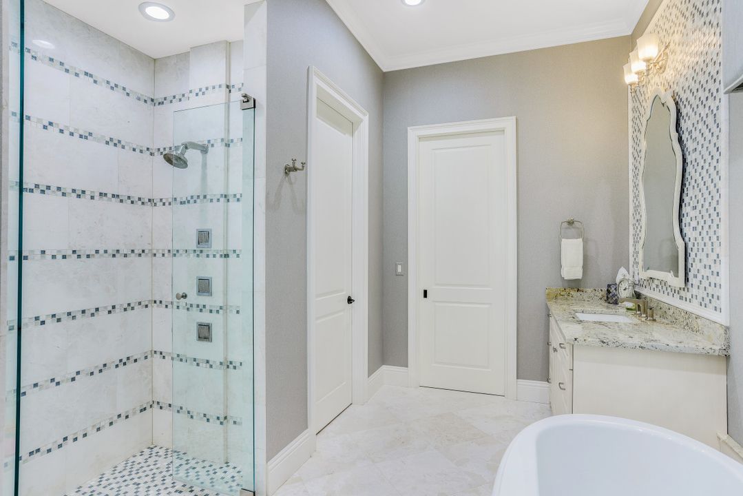 16904 Fairgrove Way, Naples, FL 34110