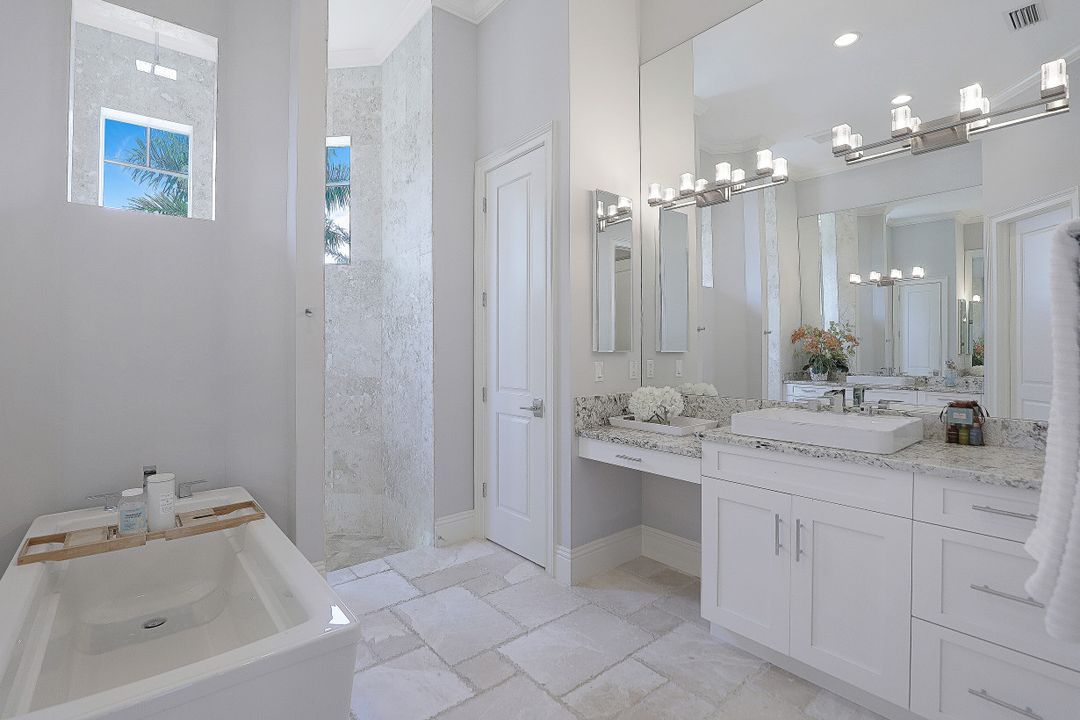 671 S Barfield Dr, Marco Island, FL 34145