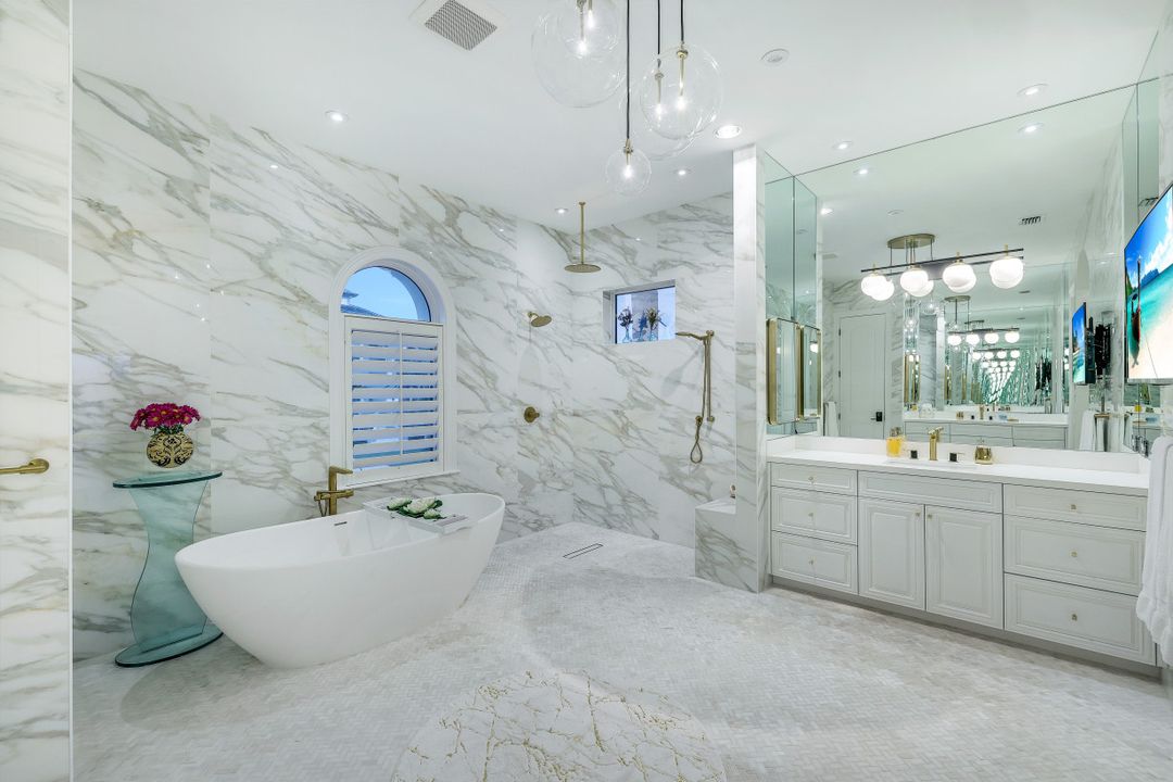 403 Seabee Ave, Naples, FL 34108