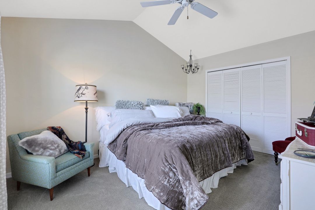 13660 Admiral Ct, Fort Myers, FL 33912