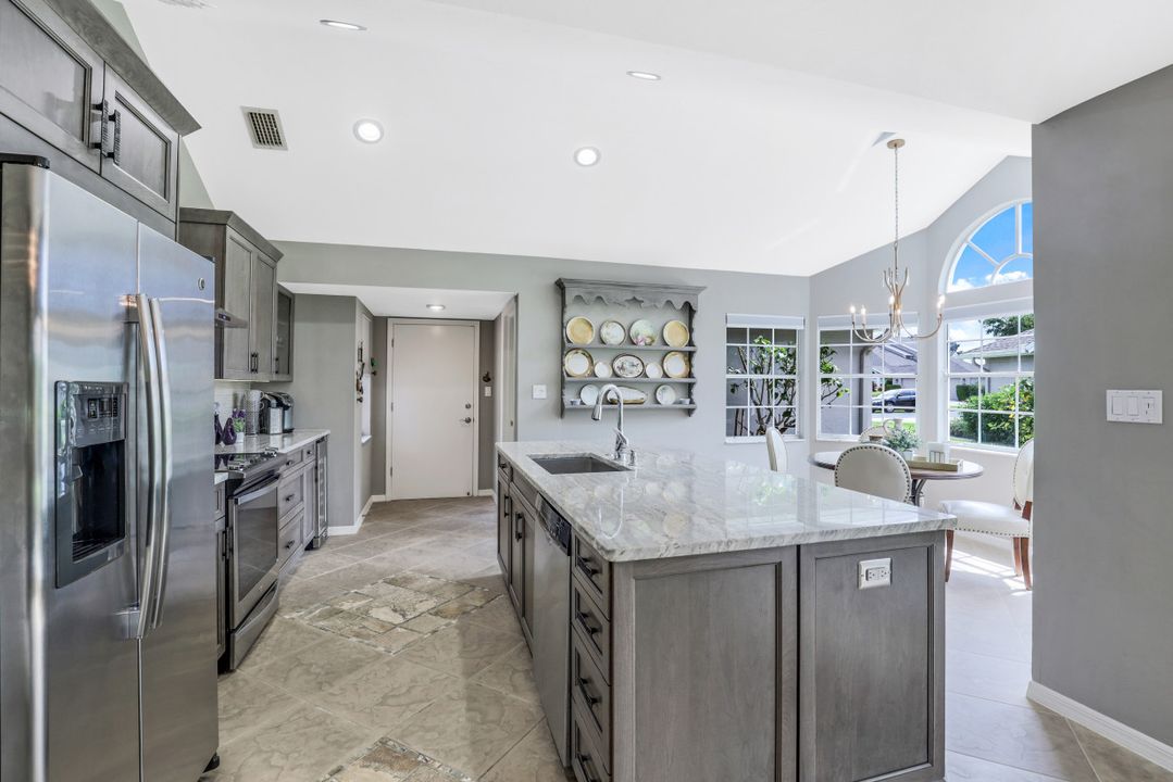 19516 Lost Creek Dr, Estero, FL 33967