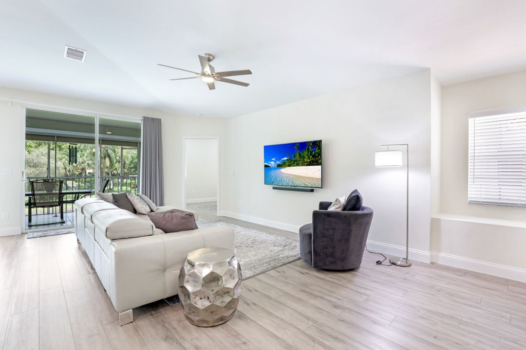 2436 Orchid Bay Dr #202, Naples, FL 34109