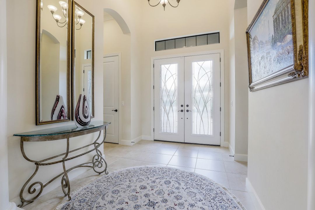 9418 Galliano Ter, Naples, FL 34119