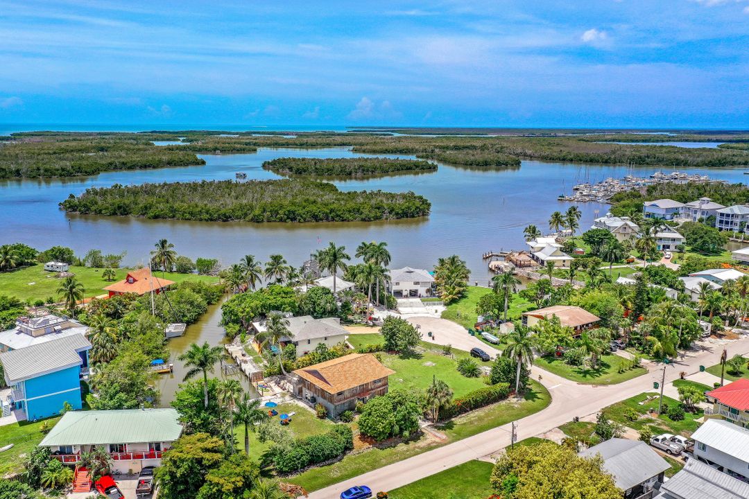 670 Palm Ave, Marco Island, FL 34145