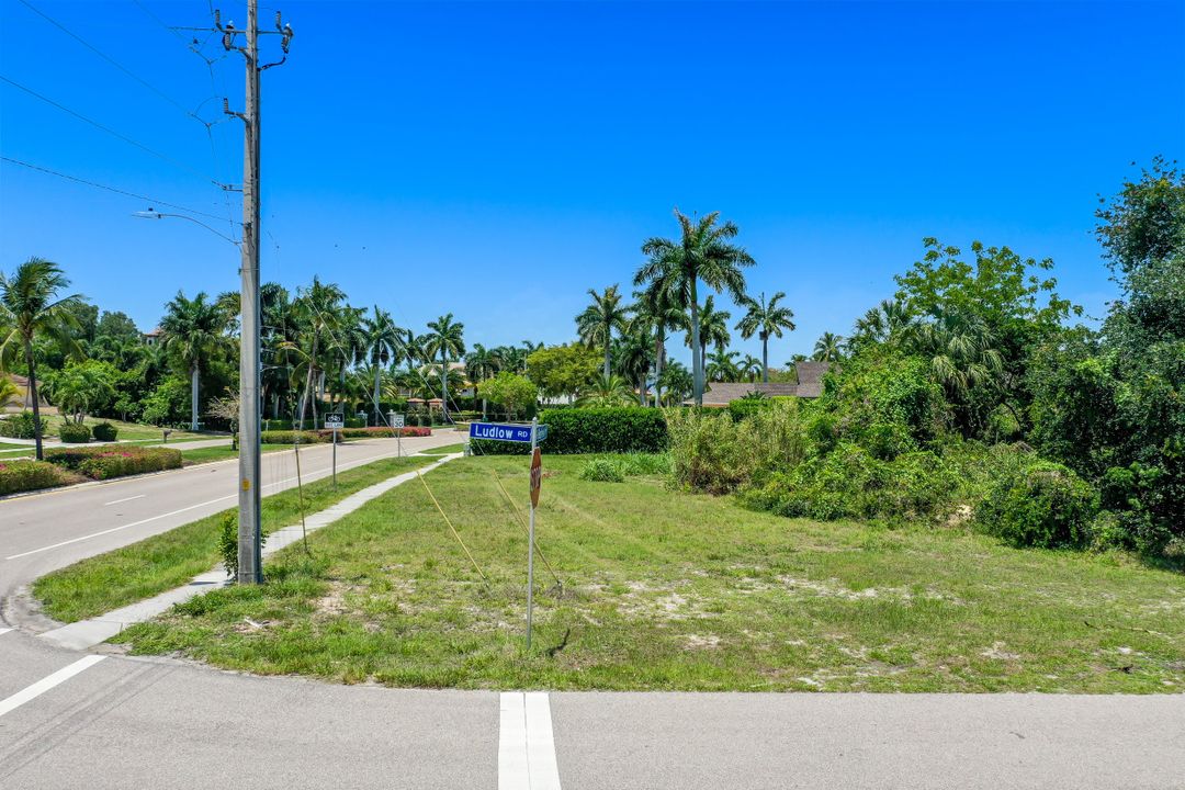 849 S Barfield Dr, Marco Island, FL 34145