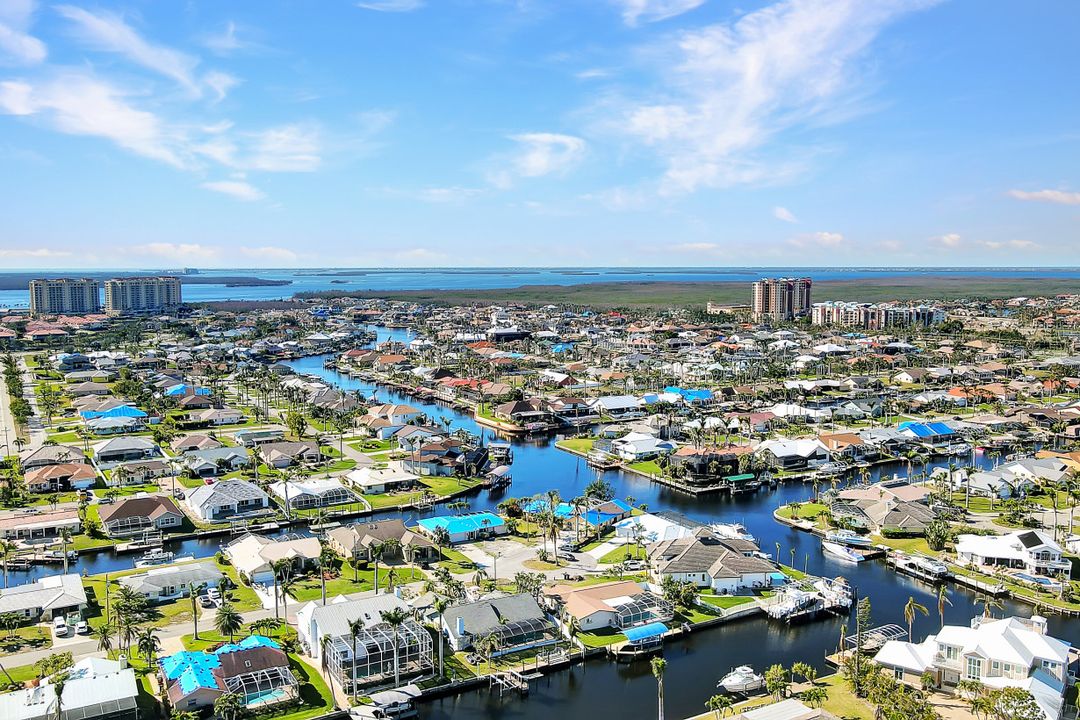 1229 SW 54th St, Cape Coral, FL 33914