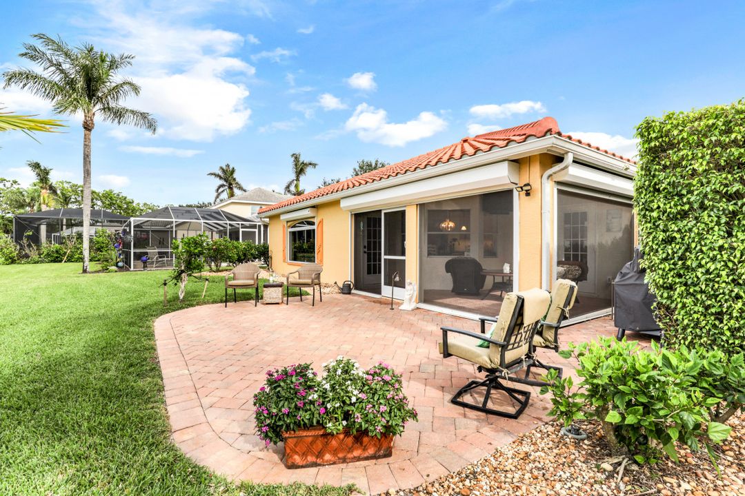 25670 Springtide Ct, Bonita Springs, FL 34135