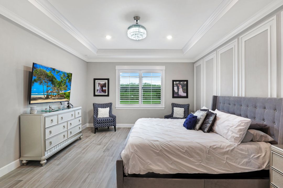 19617 Waterman Ct, Miromar Lakes, FL 33913