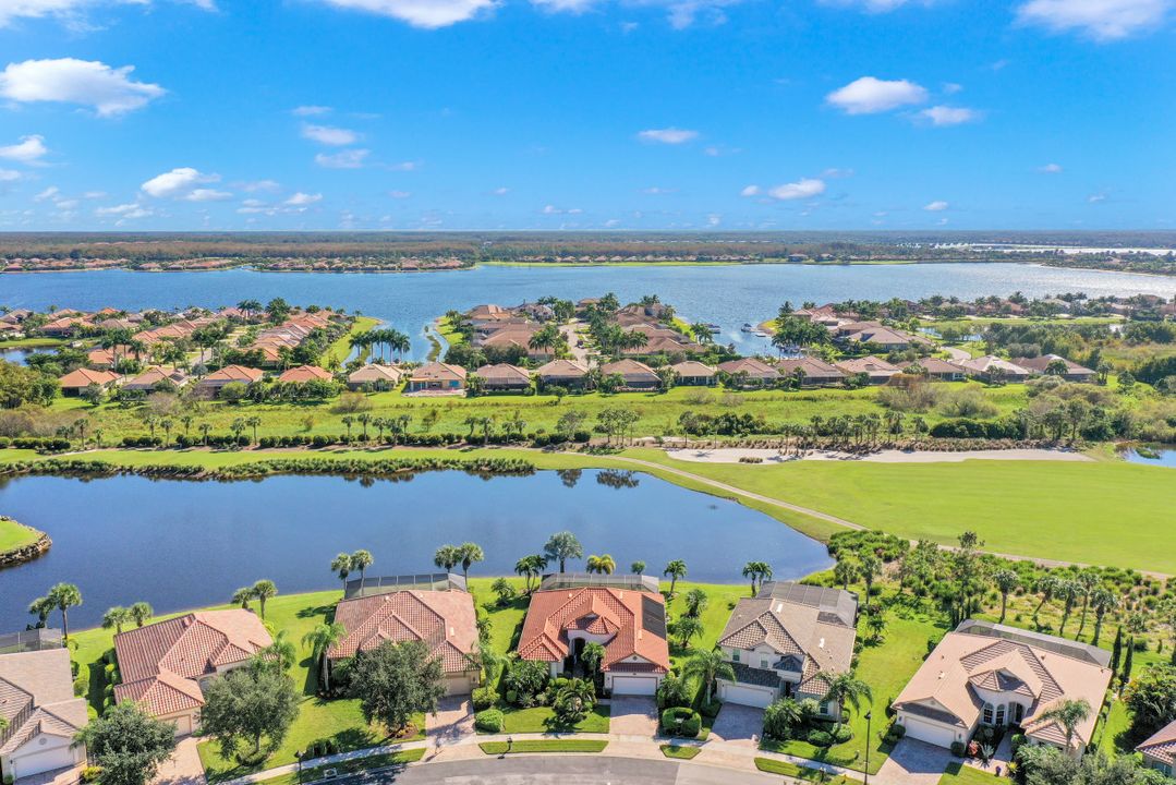 9661 Cobalt Cove Cir, Naples, FL 34120