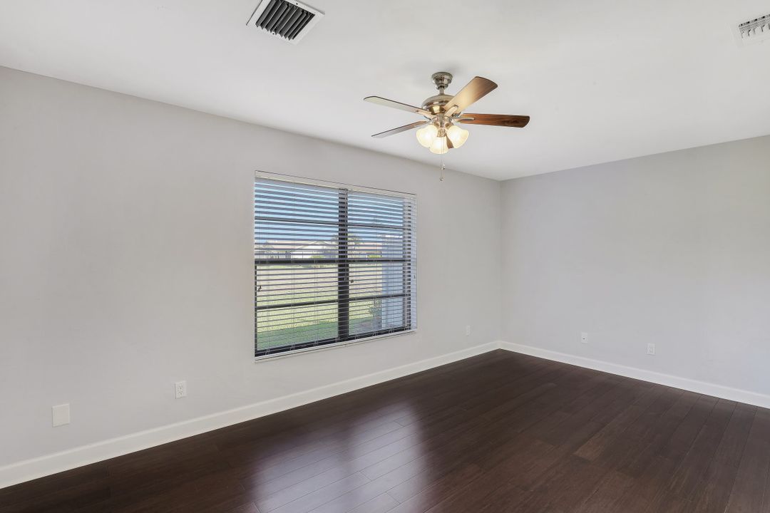 307 Reynolds Ct, Naples, FL 34112