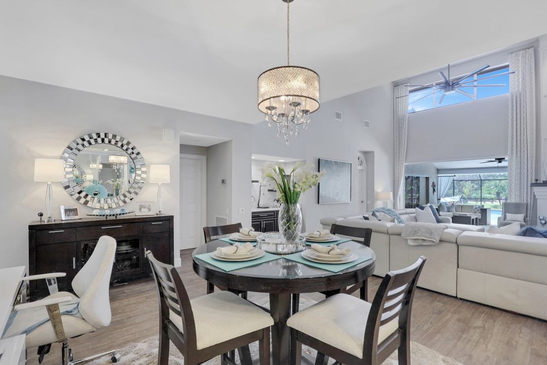 6060 Autumn Oaks Ln, Naples, FL 34119