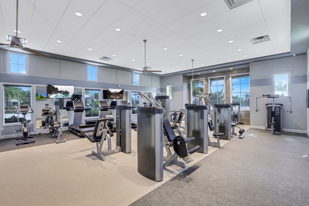 8961 Mustique Ln, Naples, FL 34114