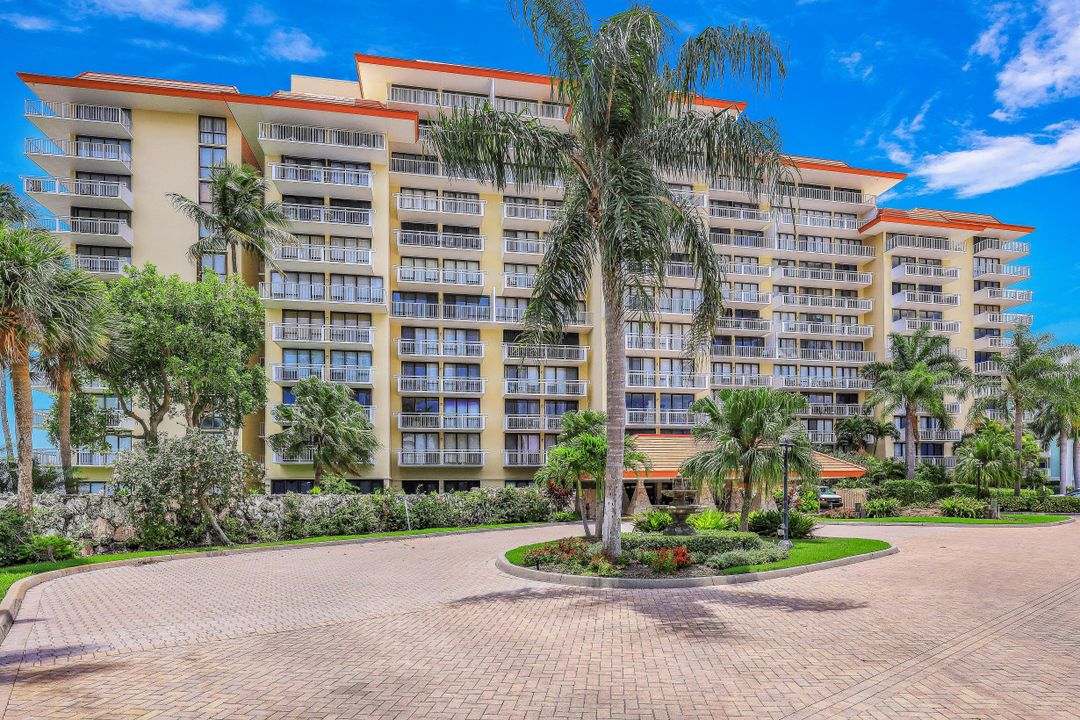 180 Seaview Ct #1006, Marco Island, FL 34145