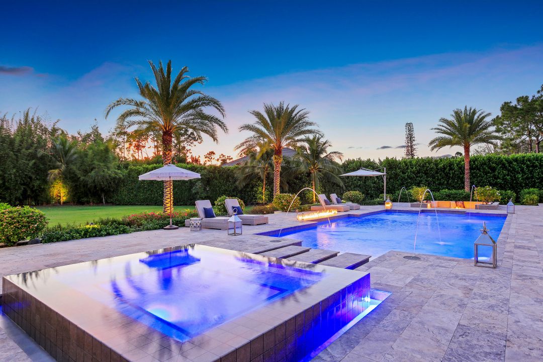 705 Myrtle Rd, Naples, FL 34108