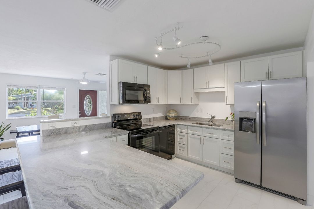 1173 29th Ave N, Naples, FL 34103