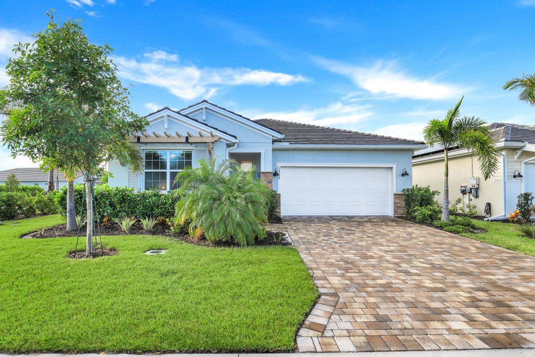 16546 Crescent Beach Way, Bonita Springs, FL 34135