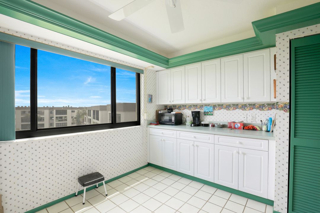 7406 Lake Breeze Dr APT 519, Fort Myers, FL 33907