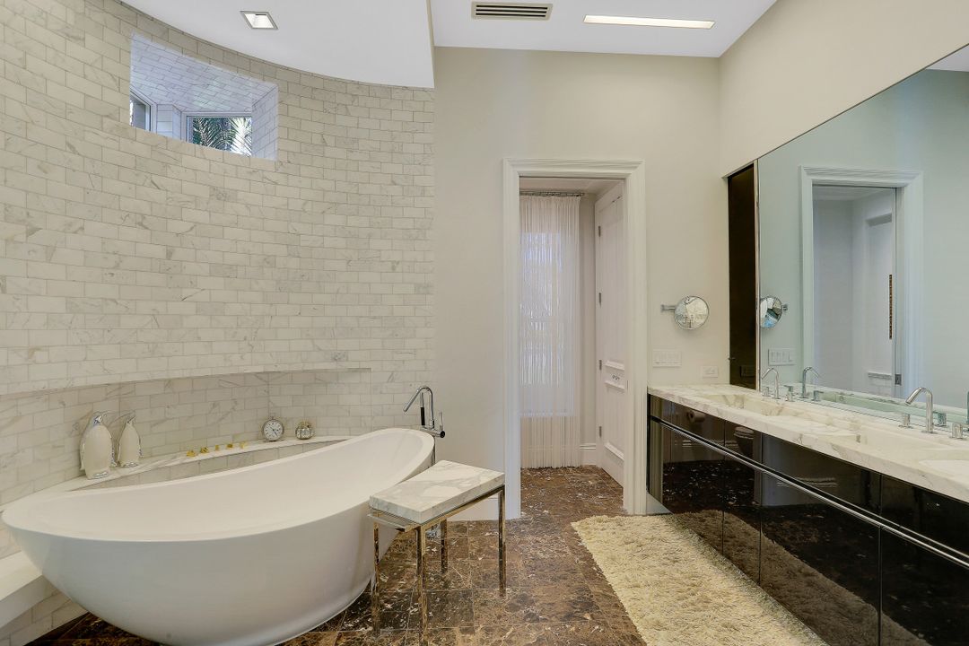 2343 Alexander Palm, Naples, FL 34105