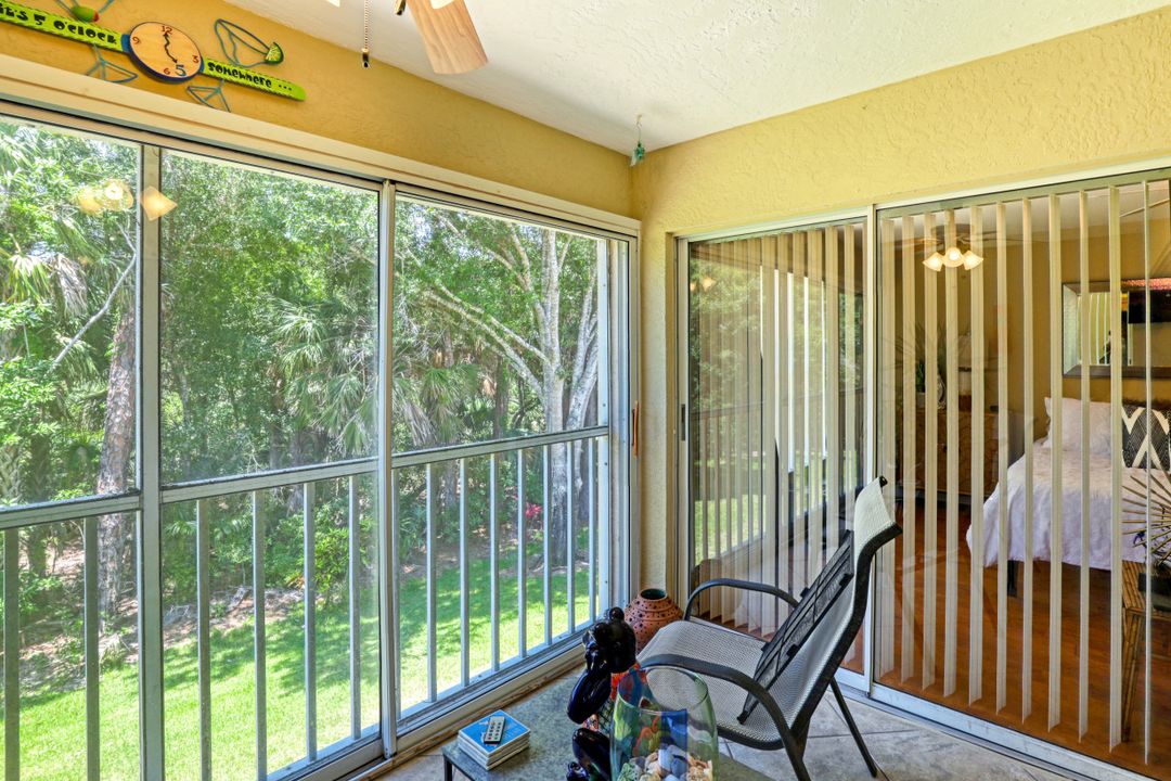 757 Wiggins Lake Dr #202, Naples, FL 34110