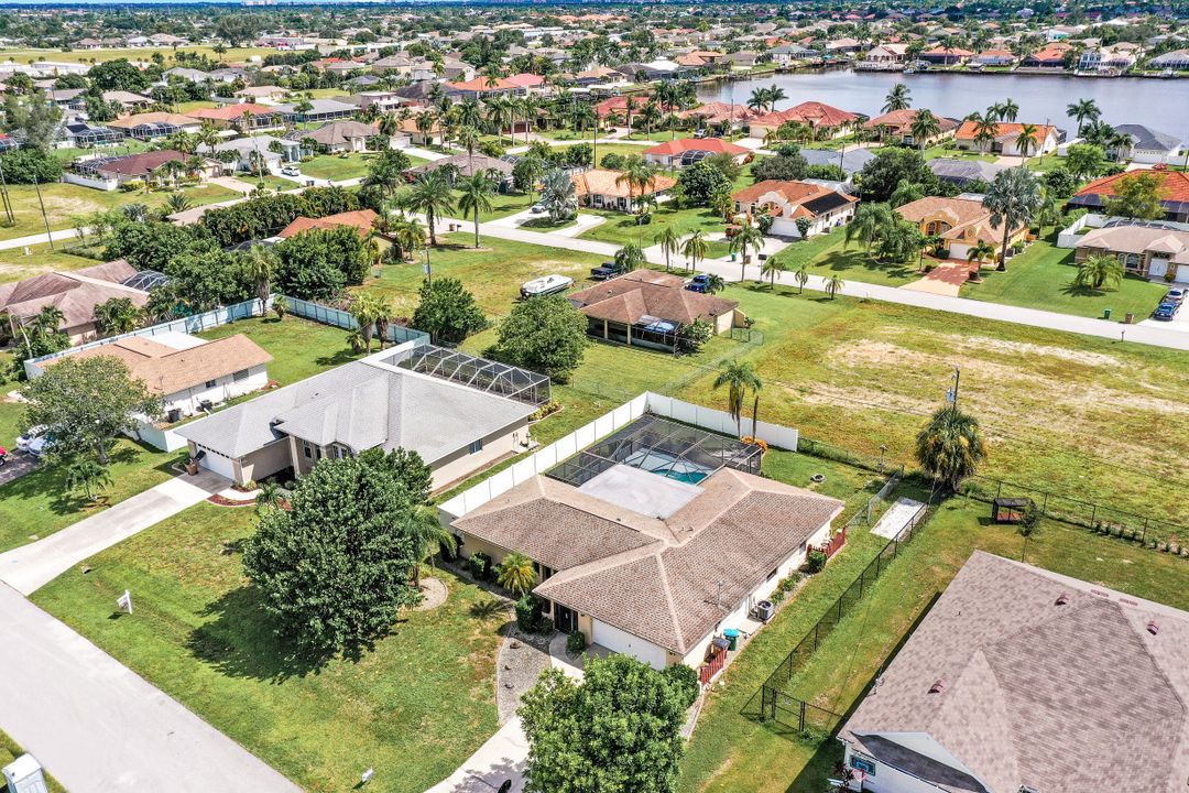 1118 SW 42nd St, Cape Coral, FL 33914