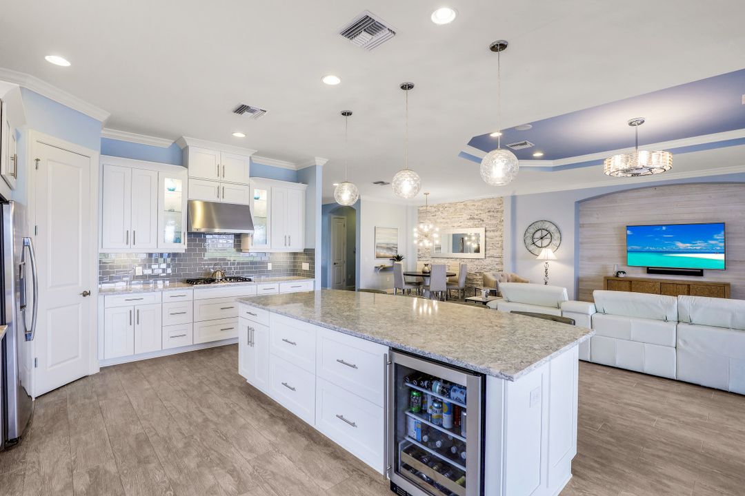 3254 Belon Ln, Naples, FL 34114