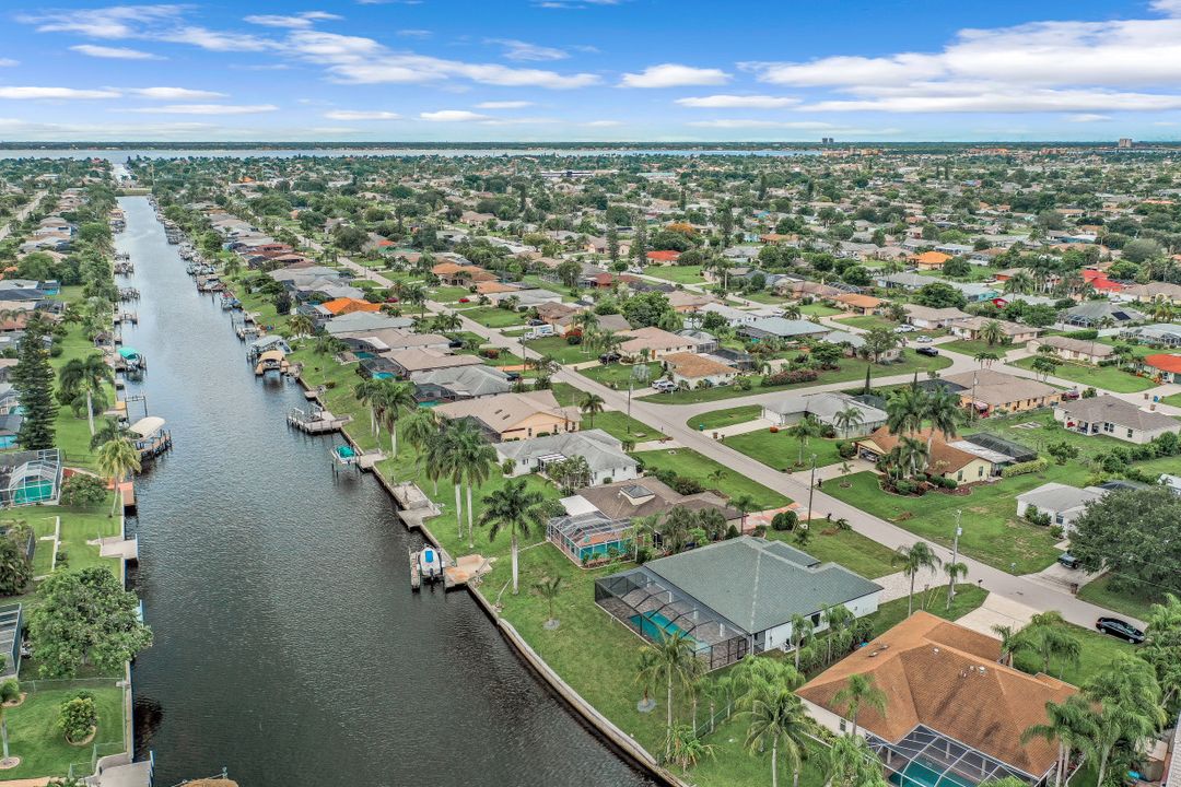 1113 SE 32nd Terrace, Cape Coral, FL 33904