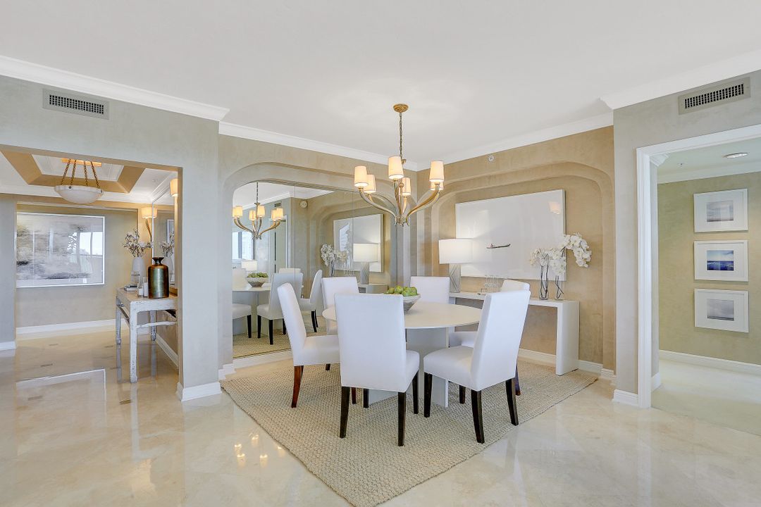 8960 Bay Colony Dr #703, Naples, FL 34108