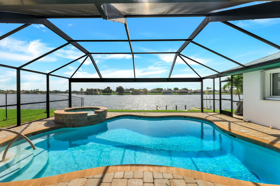 1127 SW 6th Ave, Cape Coral, FL 33991