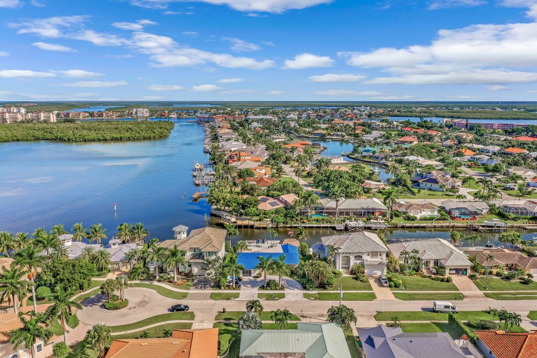 818 Perrine Ct, Marco Island, FL 34145