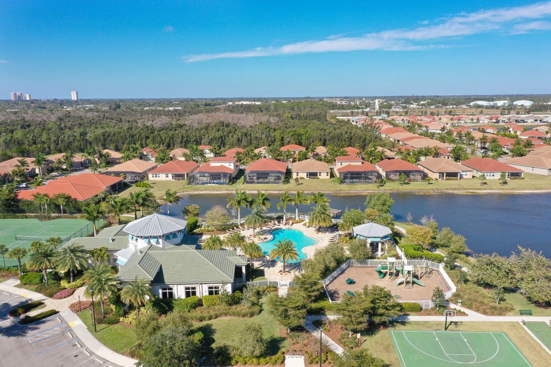 3146 Birchin Ln, Fort Myers, FL 33916