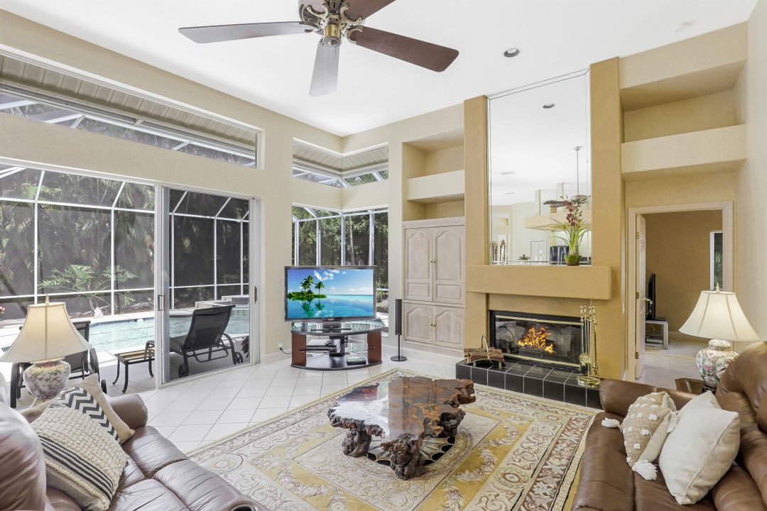 3950 Lakemont Dr, Bonita Springs, FL 34134