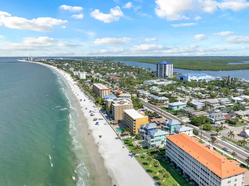 261 Key W Ct, Fort Myers Beach, FL 33931