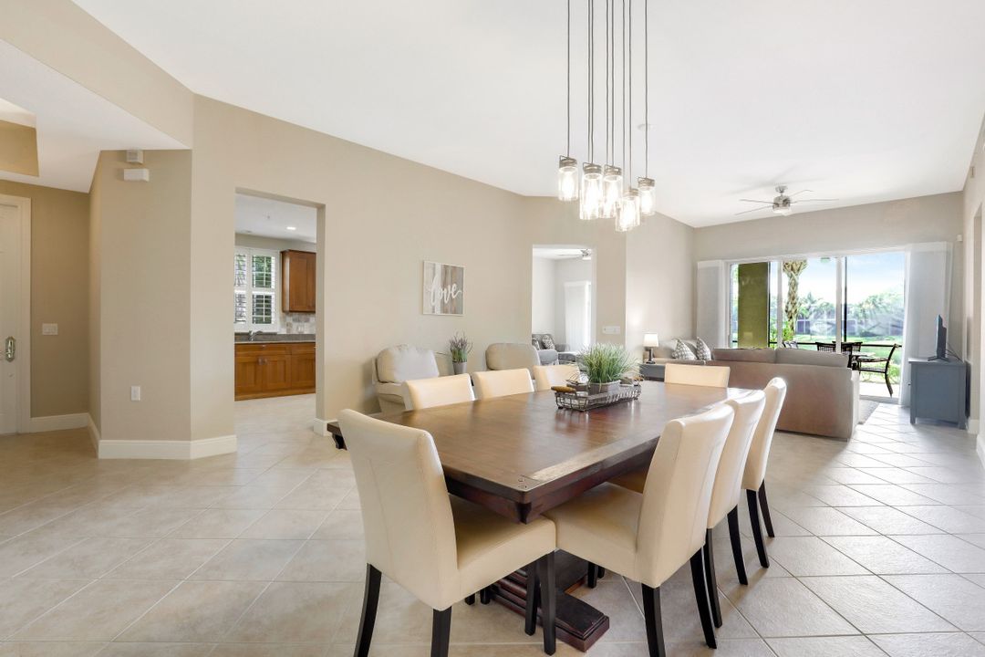 9224 Campanile Cir #101, Naples, FL 34114