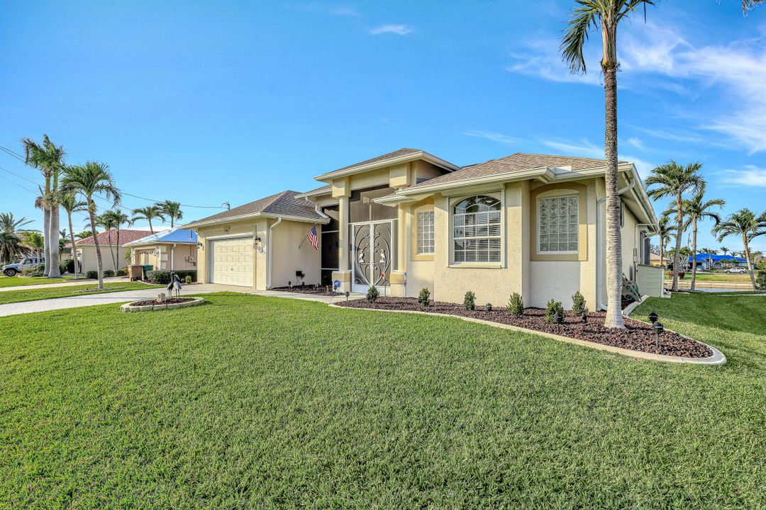 2709 SW 37th St, Cape Coral, FL 33914