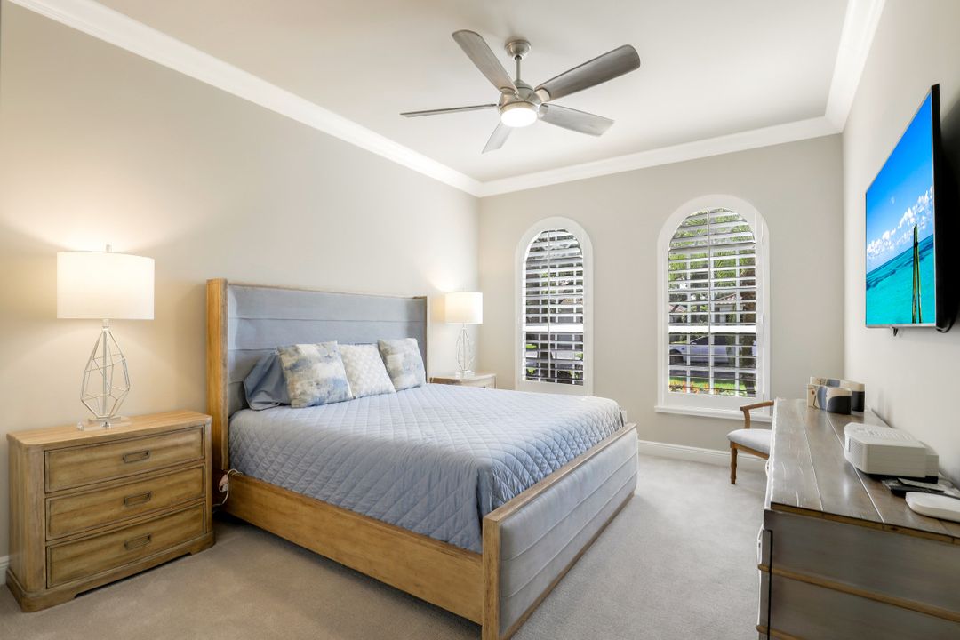 28609 Pienza Ct, Bonita Springs, FL 34135