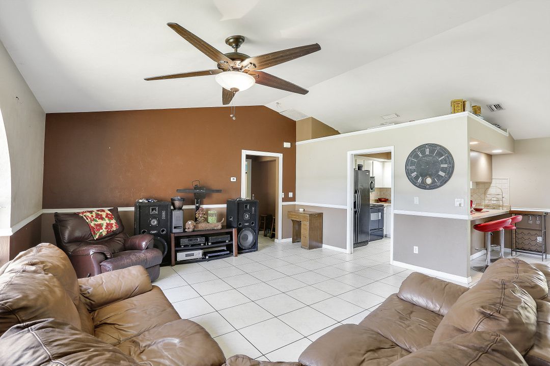 4416 27th Ct SW, Naples, FL 34116